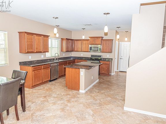 4th image of 2162 W Scully Dr