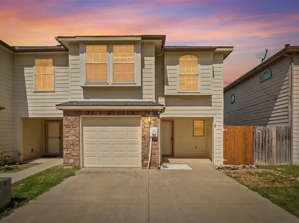 12611 Oceanside Dr, Fort Worth, TX 76115