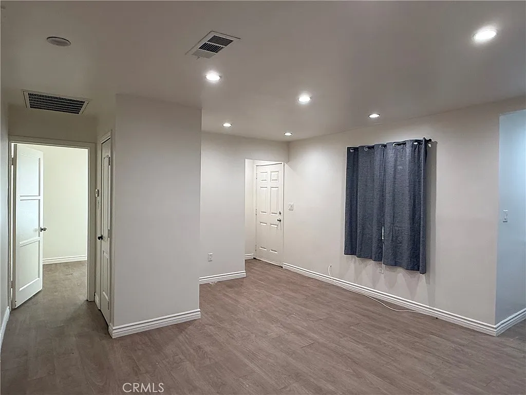 1 bed, 500 sqft, $1,750 — Photo 4