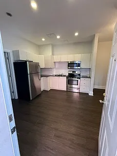 430 Maclaren St #1 — Photo 13