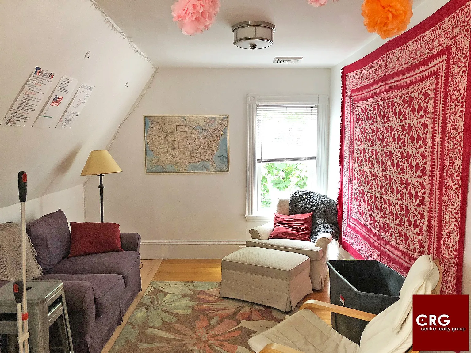 4 bed, 1.0 bath, 1000 sqft, $5,575 — Photo 2