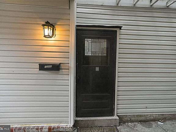 2nd image of 10200 Ridgeline Dr