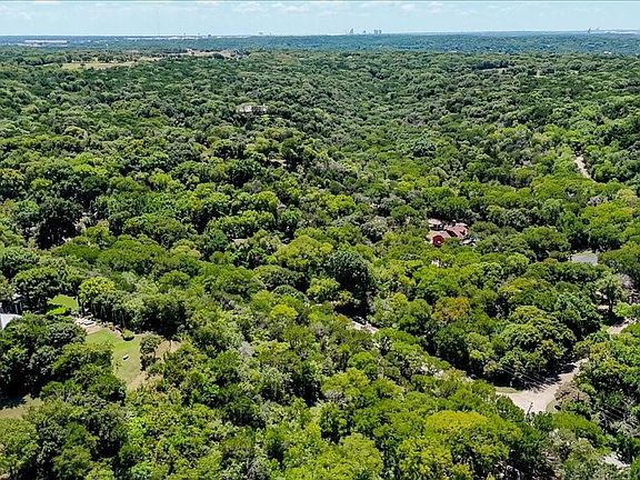 5th image of 1896 W Belt Line Rd