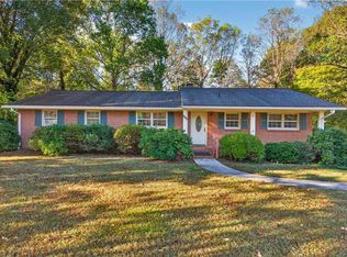 205 Tangle Dr, Jamestown, NC 27282