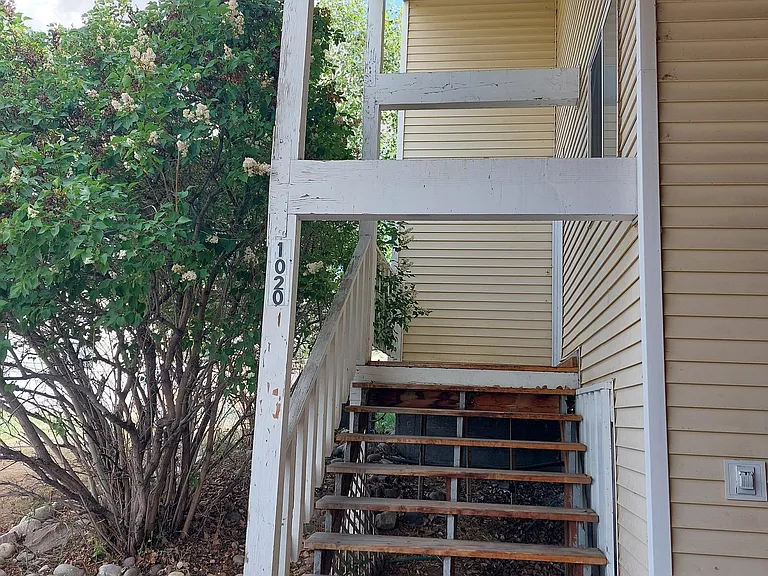 1020 S 10th St — Photo 2