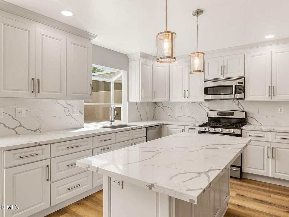 1st image of 17746 Devonshire St Unit 3