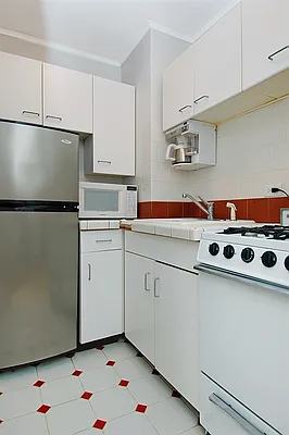 Sold by Corcoran | media 2