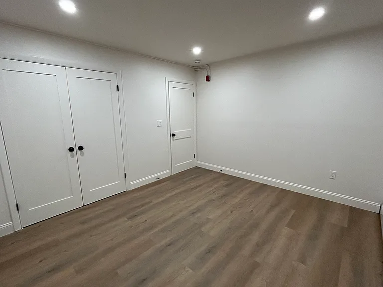787 Admiral St #1 — Photo 29