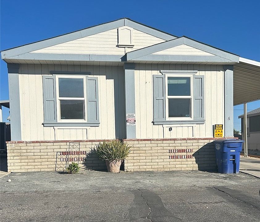1st image of 64550 Pierson Blvd Space 4