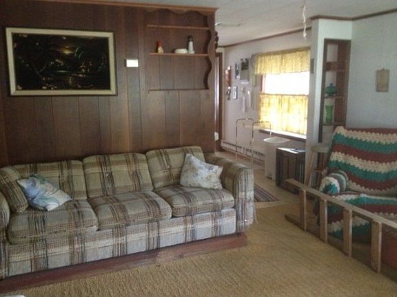 3rd image of 2220 Lime Ave