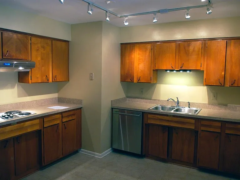 1705 Hatteras Dr — Photo 3