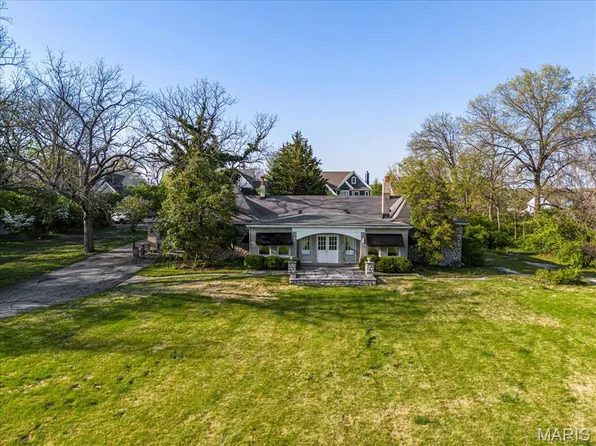 21 Clayton Ter, Saint Louis, MO 63131