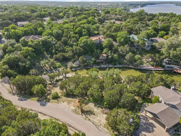 600 Rock Harbor Ct, Granbury, TX 76048