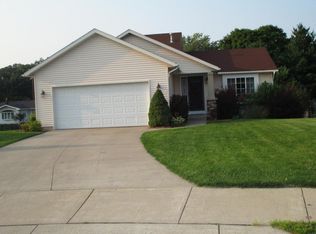 1707 Steff Ct SW, Wyoming, MI 49519