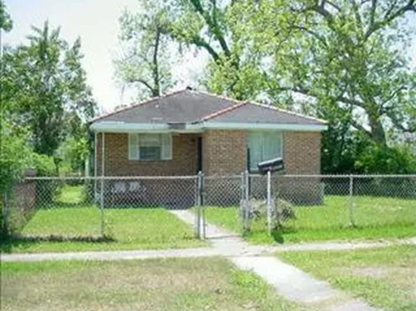 1517 Diana St, New Orleans, LA 70114