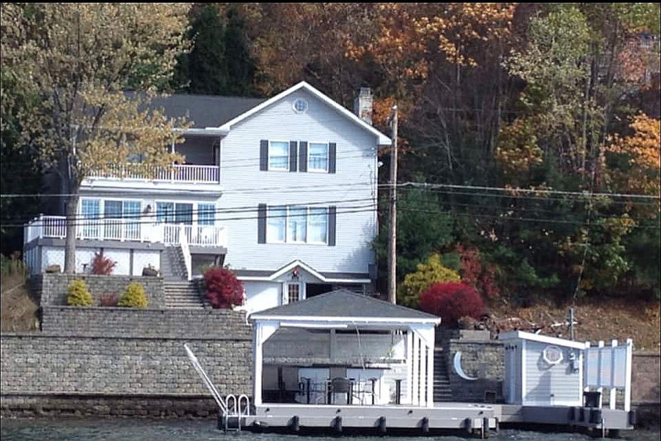 Lakehouse with Dock