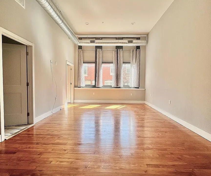 1st image of 1515 S 17th St #113
