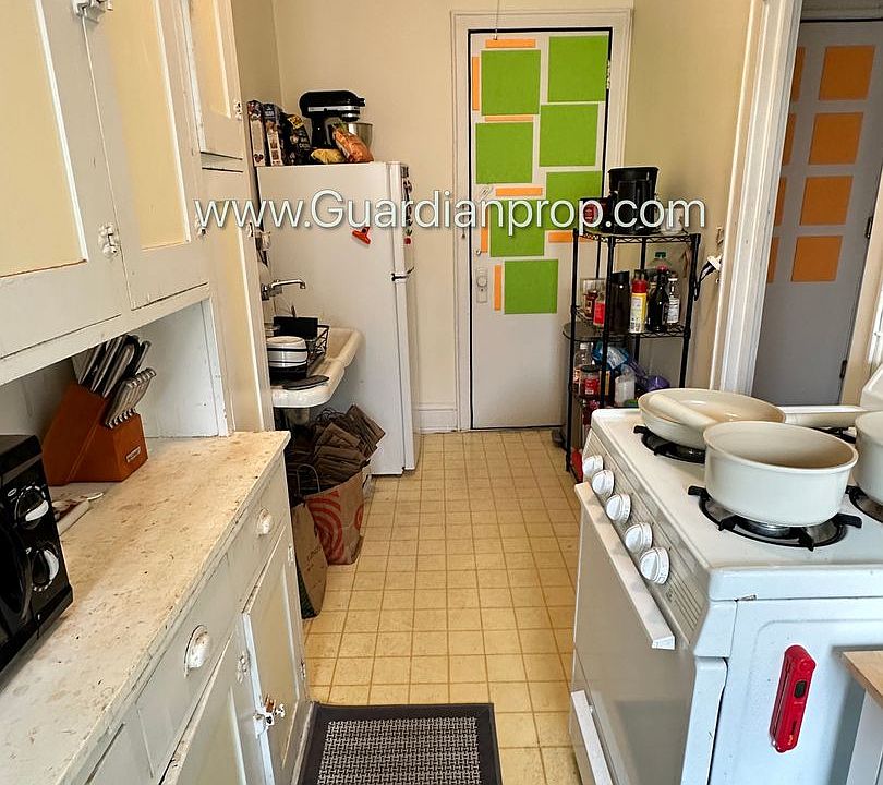 1st image of 2876 Humboldt Ave S APT 308