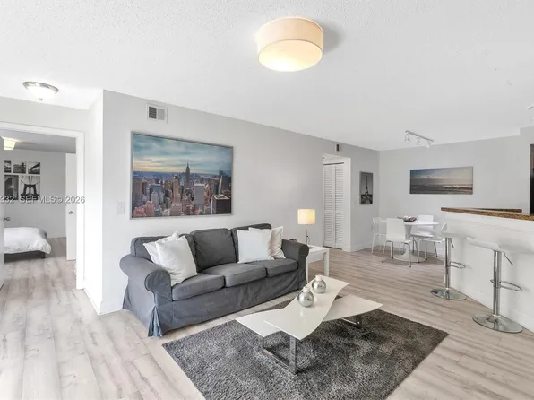 12980 Vista Isles Dr APT 317, Fort Lauderdale, FL 33325