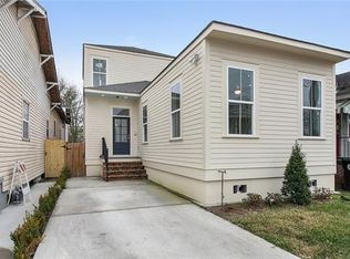 2615 Robert St, New Orleans, LA 70115