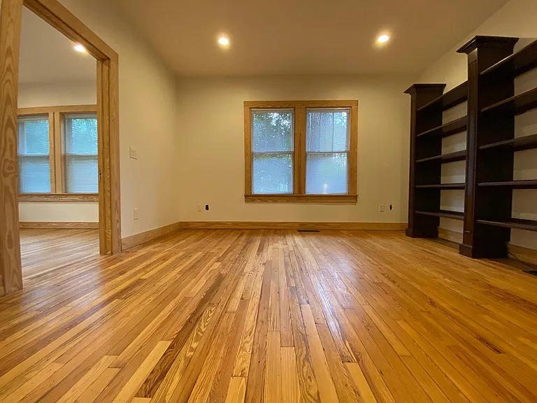 721 Windsor Pkwy NE — Photo 20