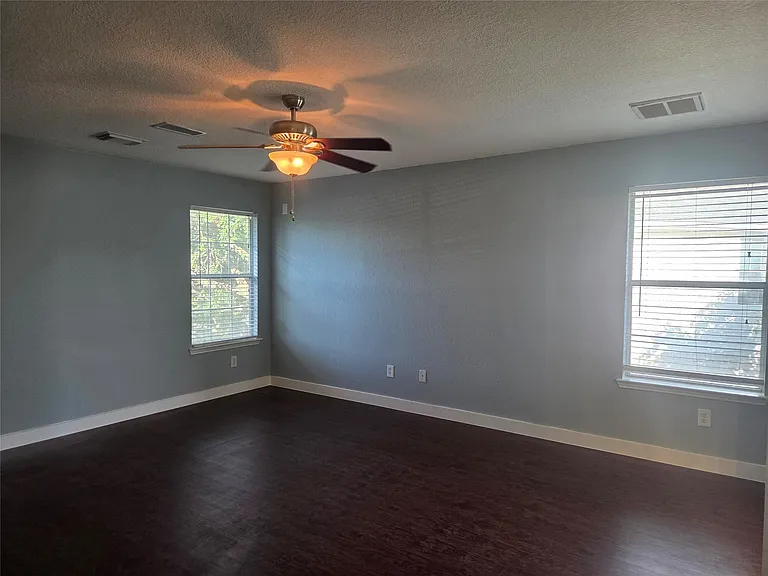 9526 Heflin Colony Dr — Photo 27