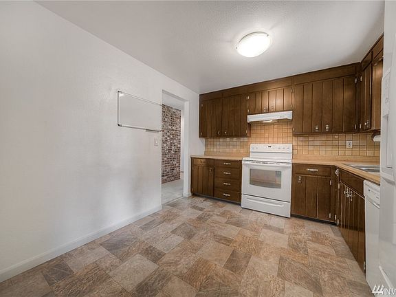 4th image of 5709 79th St E