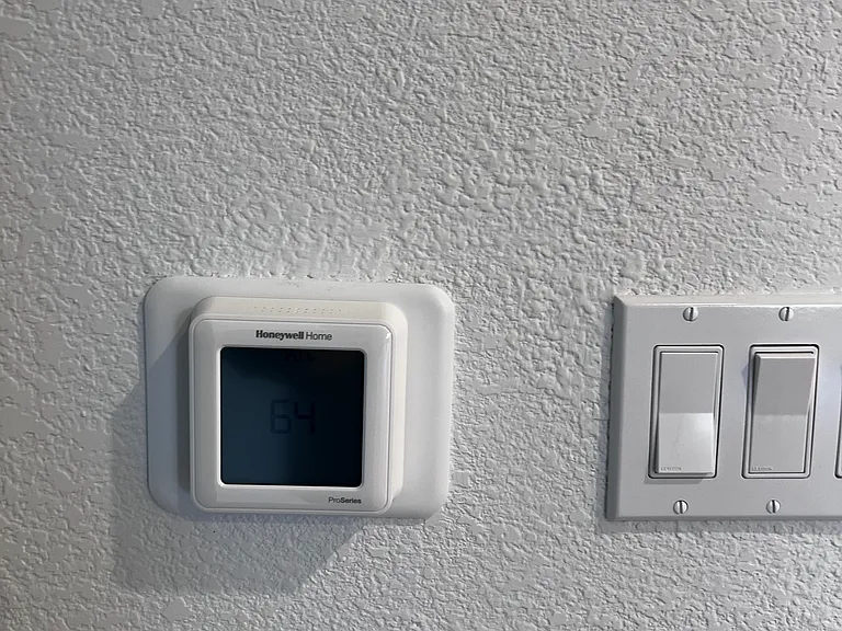 Smart thermostat