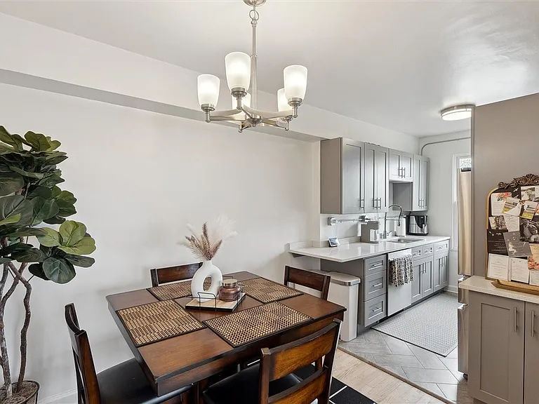 372 S Highland Ave #508 — Photo 14