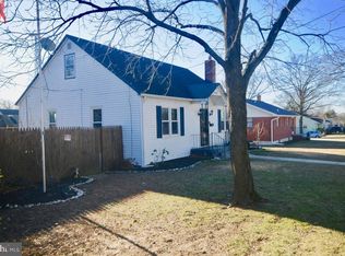 412 E 3rd St, Florence, NJ 08518
