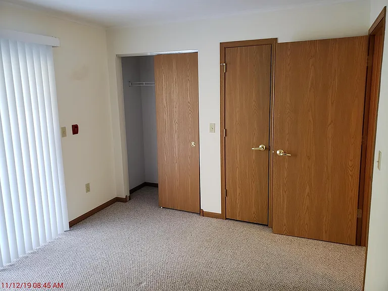 625 N Jackson St — Photo 7