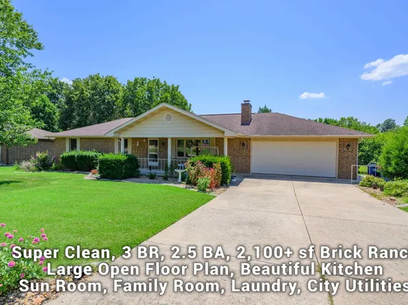 1717 Plantation Dr, Mountain Home, AR 72653