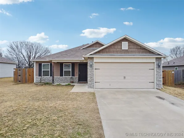 23365 S Donna Ln, Claremore, OK 74019