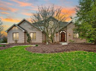 114 Springbrooke Dr, Venetia, PA