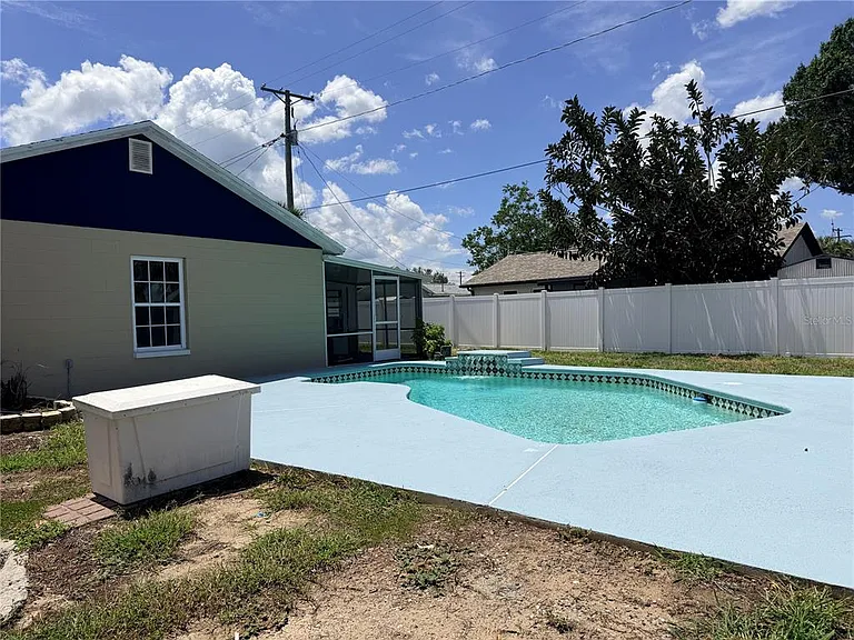 208 Flamingo Dr — Photo 16