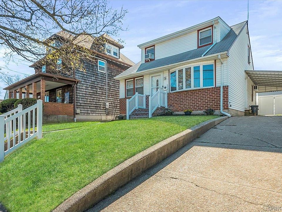 1st image of 451 Nassau Boulevard