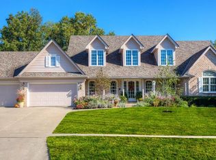 14101 Willow Dr, Clive, IA 50325