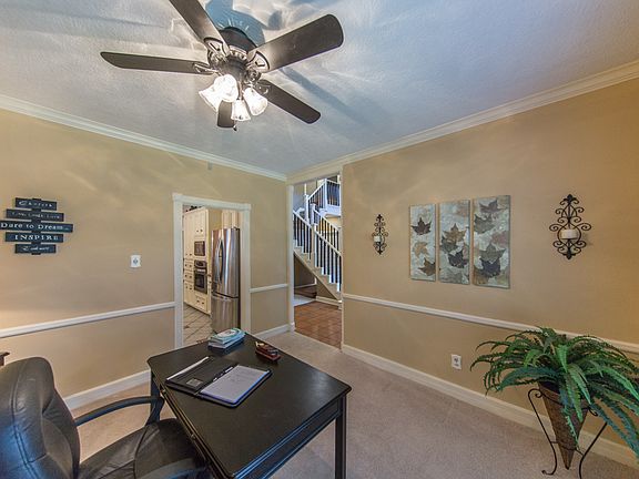 5th image of 7807 Villa Palms Dr