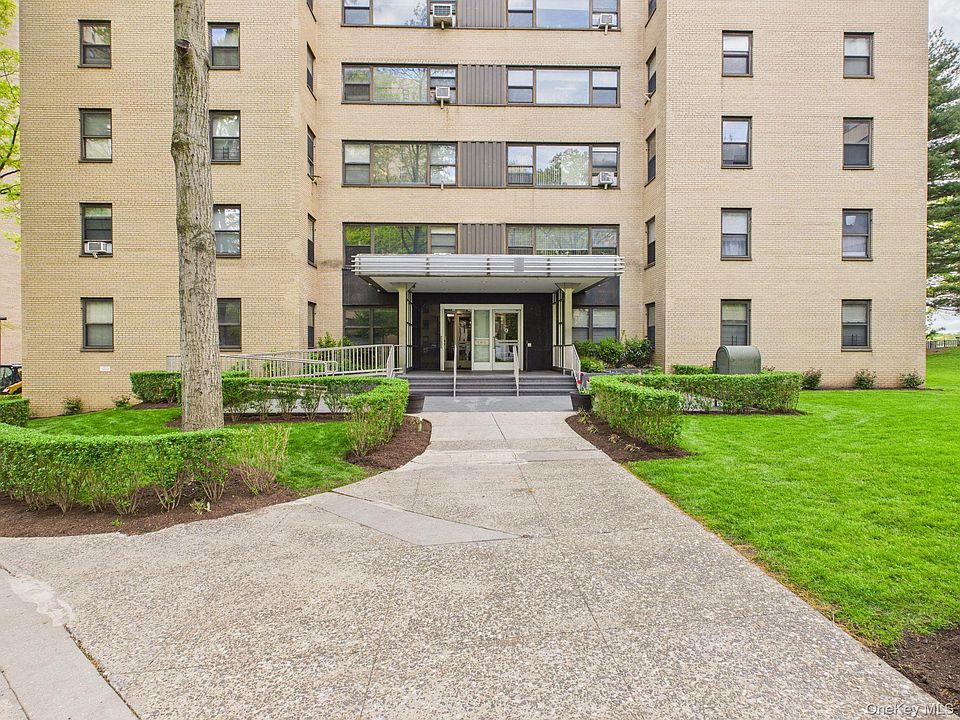 1st image of 2 Fordham Hill Oval Unit #9G
