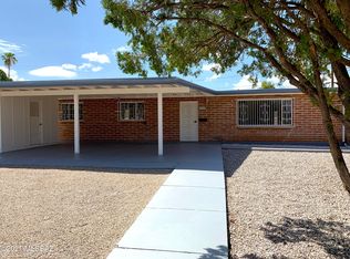 6942 E Calle Denebola, Tucson, AZ 85710