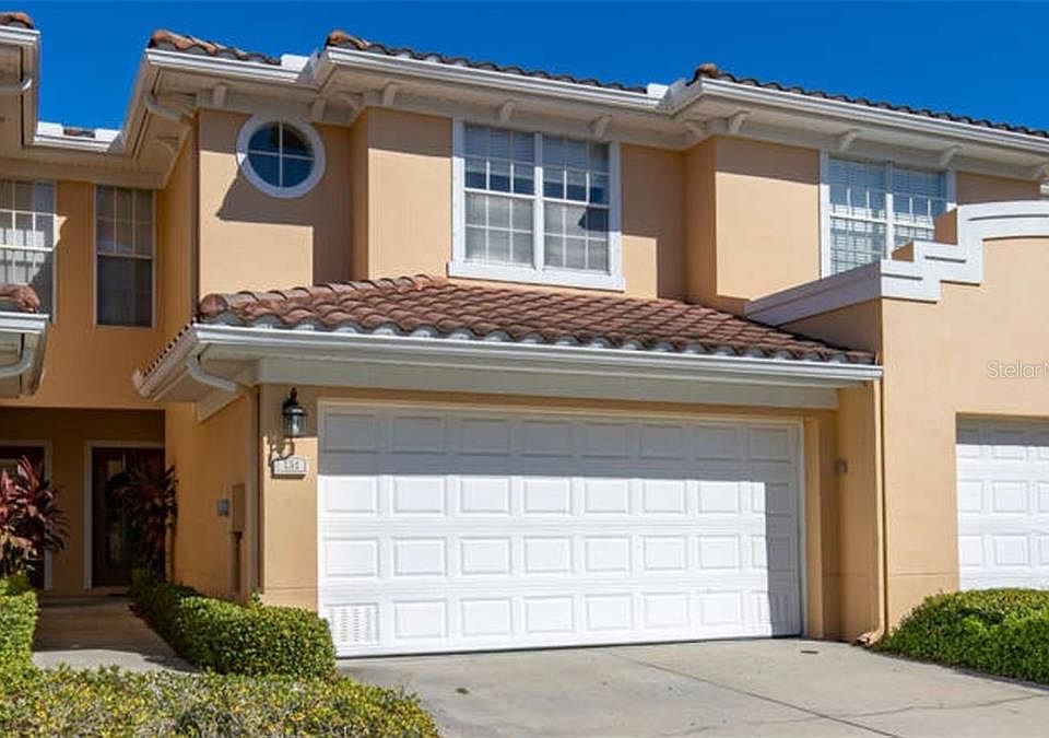 1st image of 131 Valencia Cir