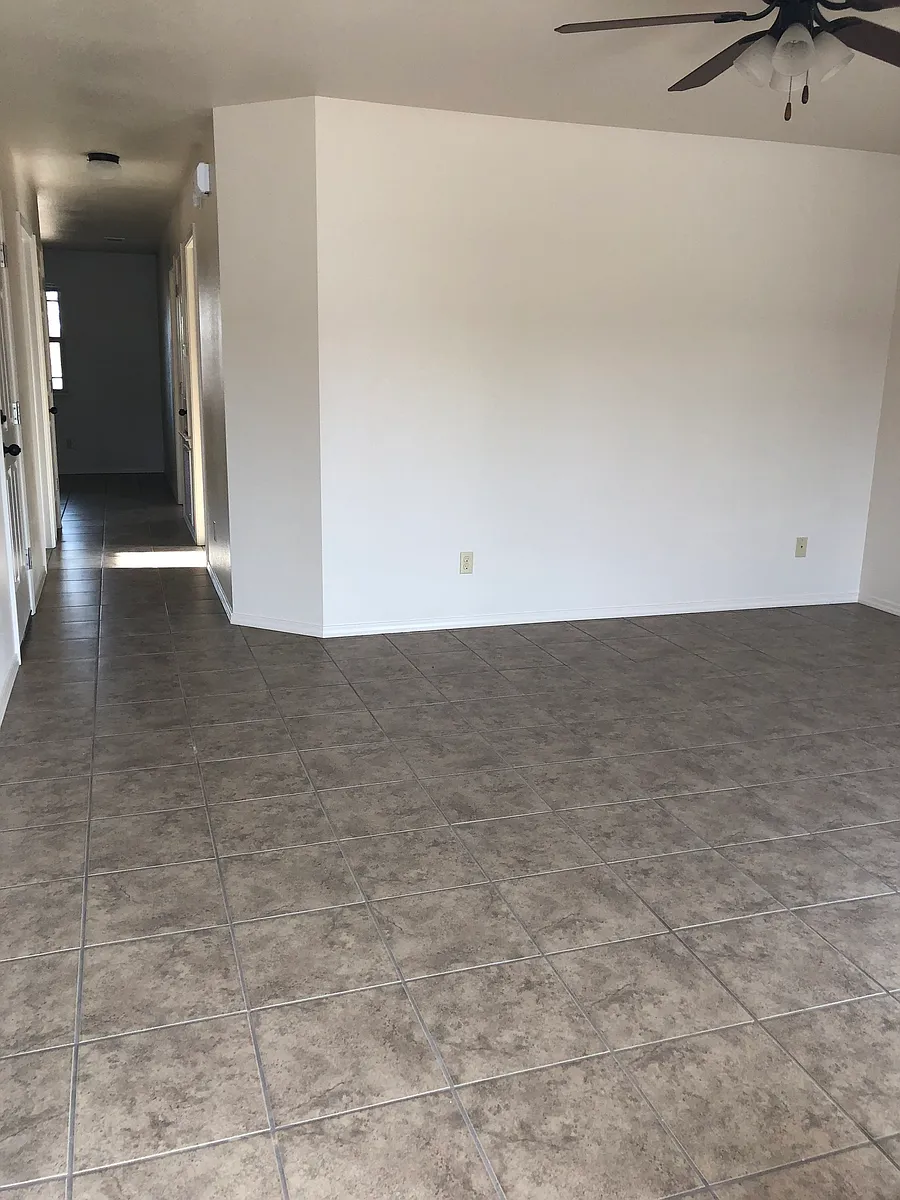 Building Photo - 114 Ashley Dr