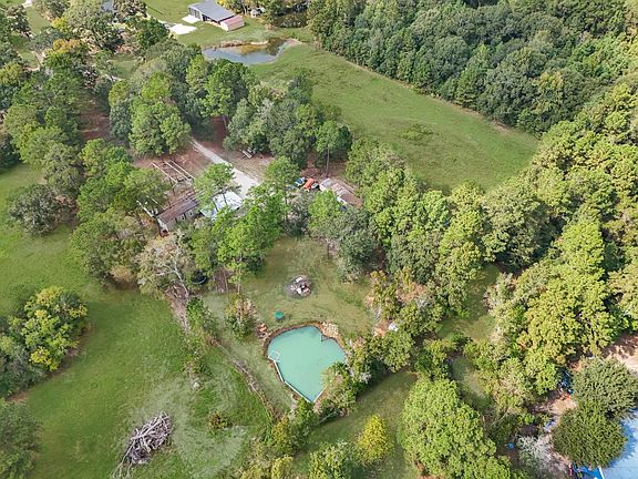 3rd image of 390 County Road 2230