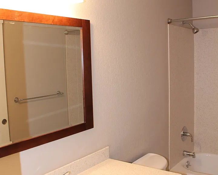 Edmonds Crest Apartments — Photo 7