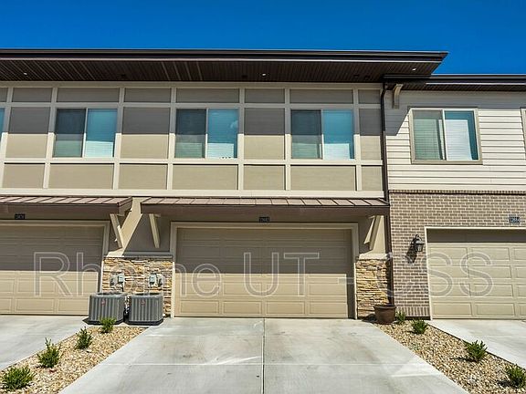 3rd image of 1645 W Bills Bylow Ln