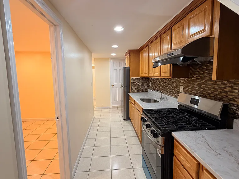 220 Neptune Ave #0 — Photo 5