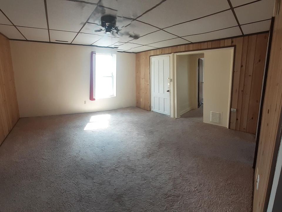 2nd image of 832 1st St Floor 2