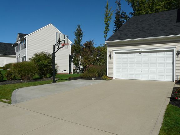 2nd image of 4829 Westminster Ln