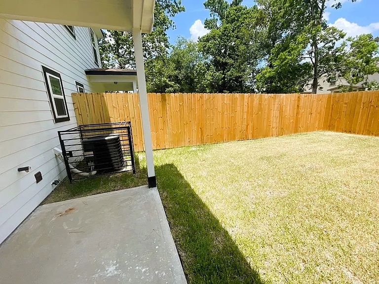 8235 Locksley Rd #A — Photo 29