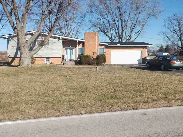 1699 S County Road 198, Fremont, OH 43420